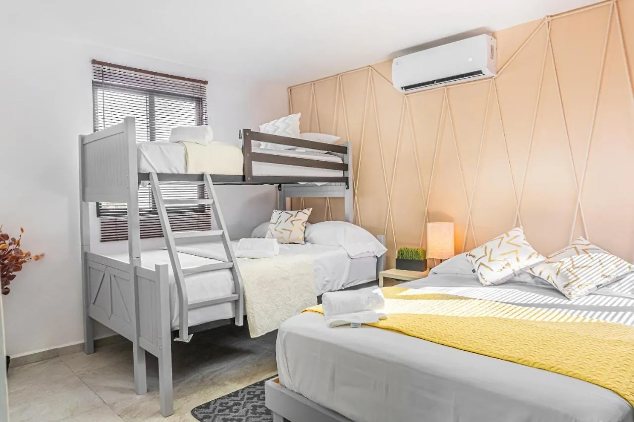 Pako Stays - Luxurious & Spacious 2 Bedroom Apartments Close To The Beach, Free Wi-Fi, Ideal Location In Downtown Cancun Centro 0*,